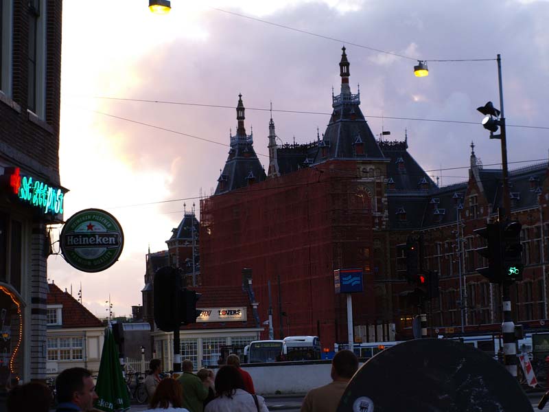 Глазами очевидцев: Привокзальная площадь.  Амстердам