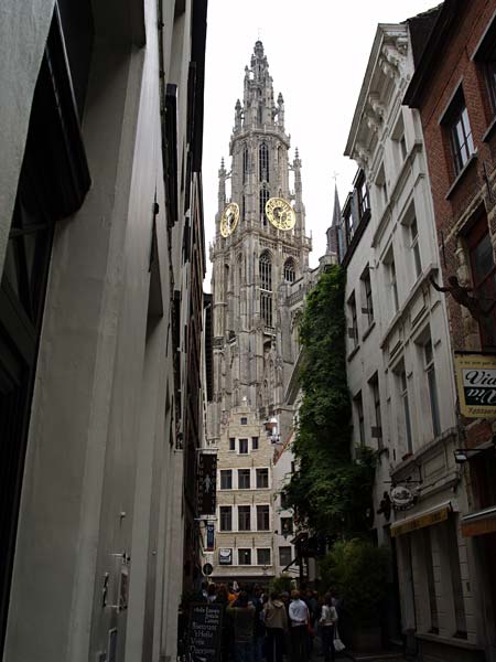 Глазами очевидцев: башня Собора Богоматери. Фландрия, Антверпен