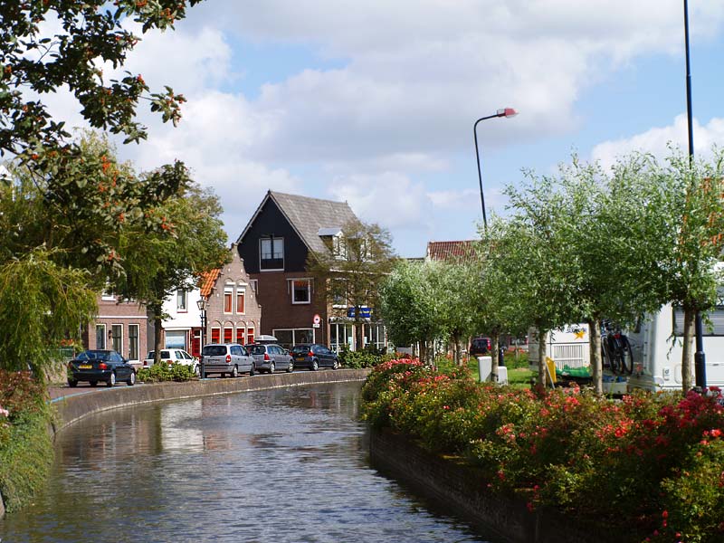 Глазами очевидцев: каналы поселка Волендам. Голландия