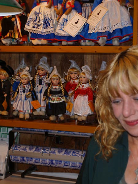 Глазами очевидцев: деревенские сувениры и куклы. Заансе Сханс